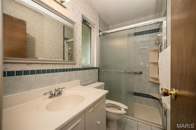 425 Kenilworth Lane, Ballwin, MO 63011
