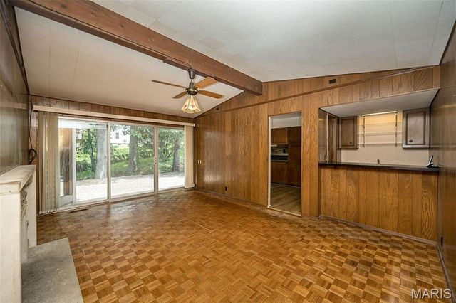 425 Kenilworth Lane, Ballwin, MO 63011