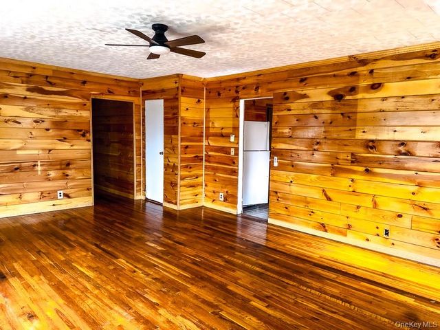122 Twinshaven Road, Napanoch, NY 12458