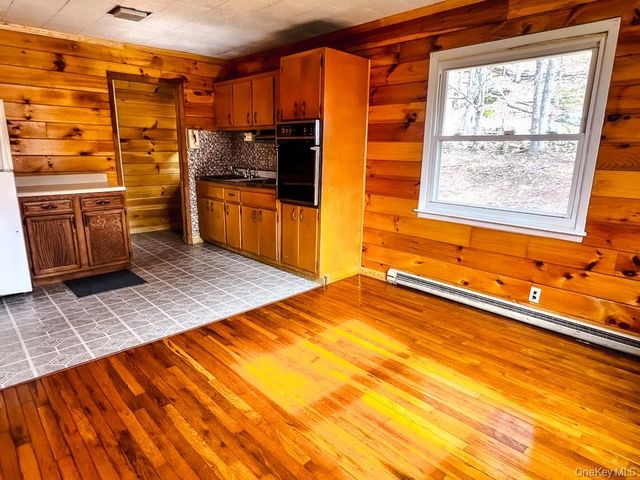 122 Twinshaven Road, Napanoch, NY 12458