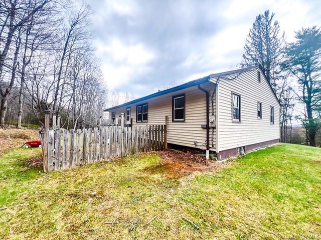 122 Twinshaven Road, Napanoch, NY 12458