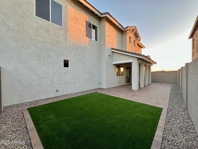 26425 N 22nd Drive, Phoenix, AZ 85085