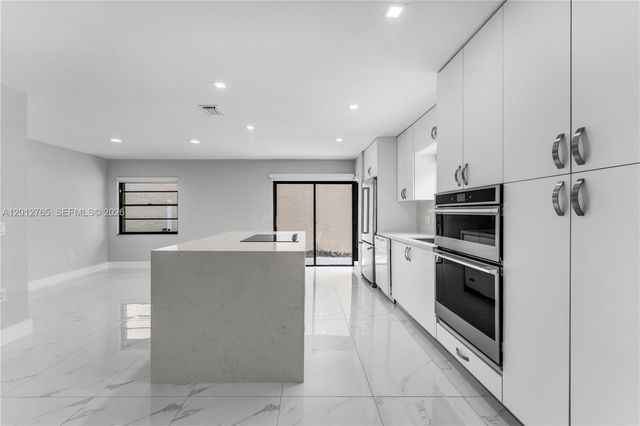 6327 SW 127th Place, Miami, FL 33183