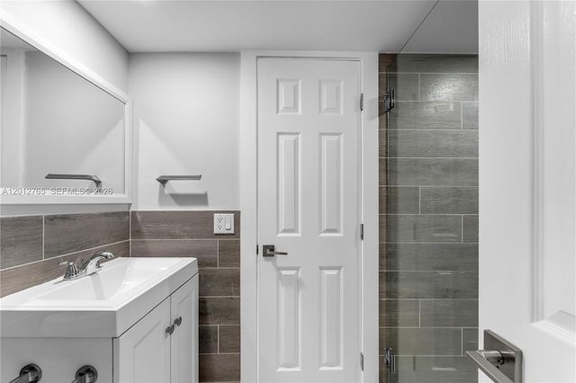6327 SW 127th Place, Miami, FL 33183