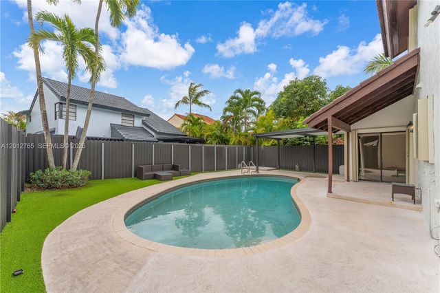 6327 SW 127th Place, Miami, FL 33183
