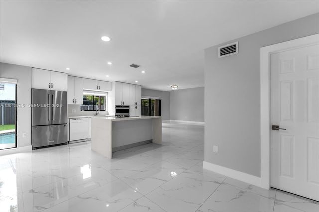6327 SW 127th Place, Miami, FL 33183