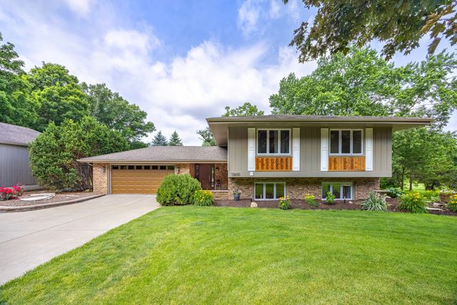 13600 S Longview Drive, Homer Glen, IL 60491