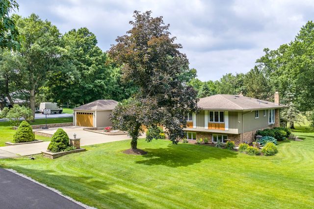 13600 S Longview Drive, Homer Glen, IL 60491