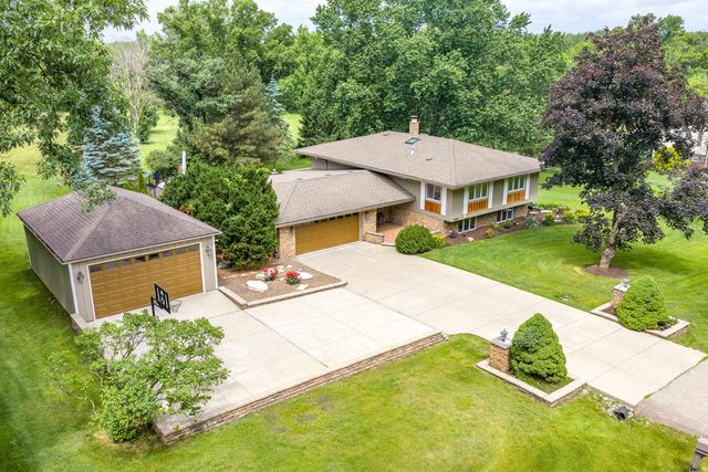 13600 S Longview Drive, Homer Glen, IL 60491