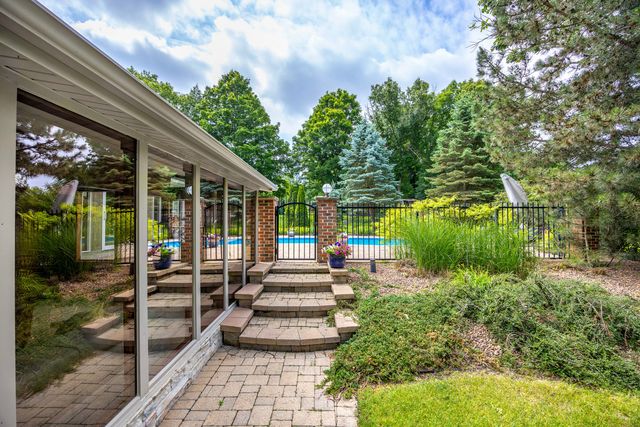13600 S Longview Drive, Homer Glen, IL 60491