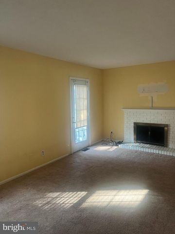 89 DORCHESTER CIR, Marlton, NJ 08053