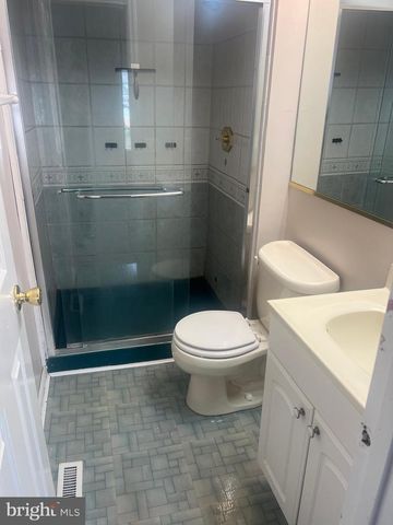 89 DORCHESTER CIR, Marlton, NJ 08053