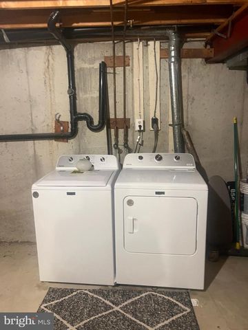 89 DORCHESTER CIR, Marlton, NJ 08053