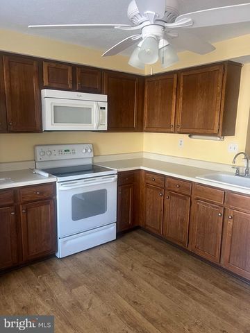 89 DORCHESTER CIR, Marlton, NJ 08053