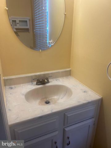 89 DORCHESTER CIR, Marlton, NJ 08053