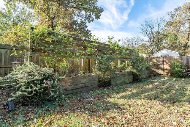18564 County Road 1100, Flint, TX 75762