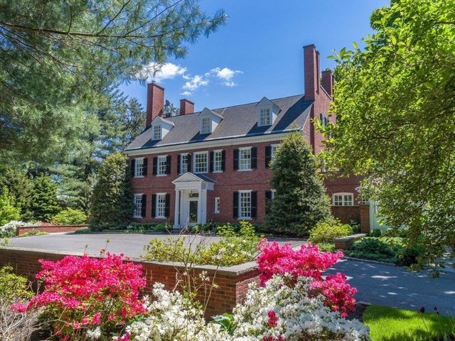 71 Sears Road, Brookline, MA 02445