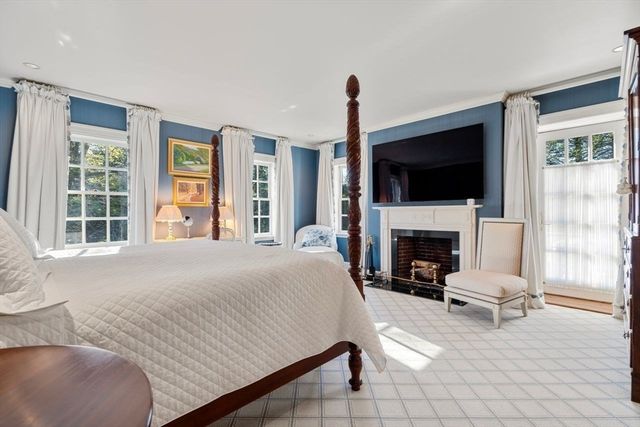 71 Sears Road, Brookline, MA 02445
