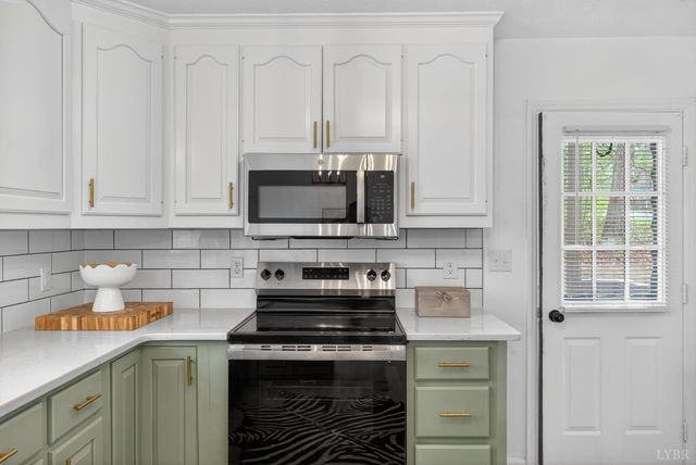 42 Knoll Woods Drive, Rustburg, VA 24588