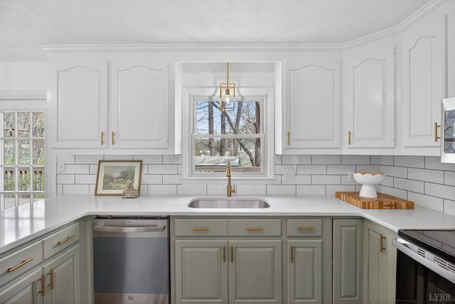 42 Knoll Woods Drive, Rustburg, VA 24588