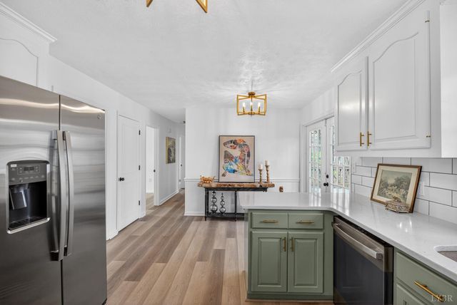 42 Knoll Woods Drive, Rustburg, VA 24588