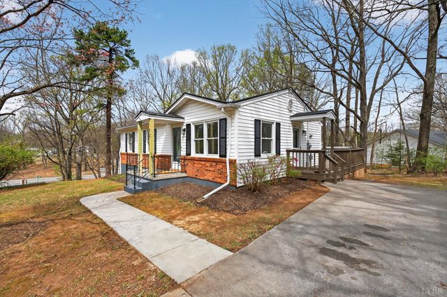 42 Knoll Woods Drive, Rustburg, VA 24588