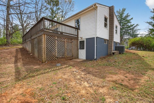 42 Knoll Woods Drive, Rustburg, VA 24588