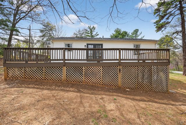 42 Knoll Woods Drive, Rustburg, VA 24588