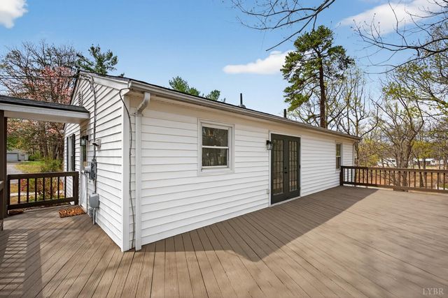 42 Knoll Woods Drive, Rustburg, VA 24588