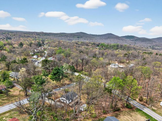 42 Knoll Woods Drive, Rustburg, VA 24588