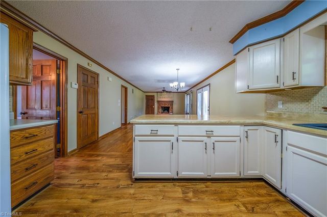 5917 Hickory Grove Road, Greensboro, NC 27409