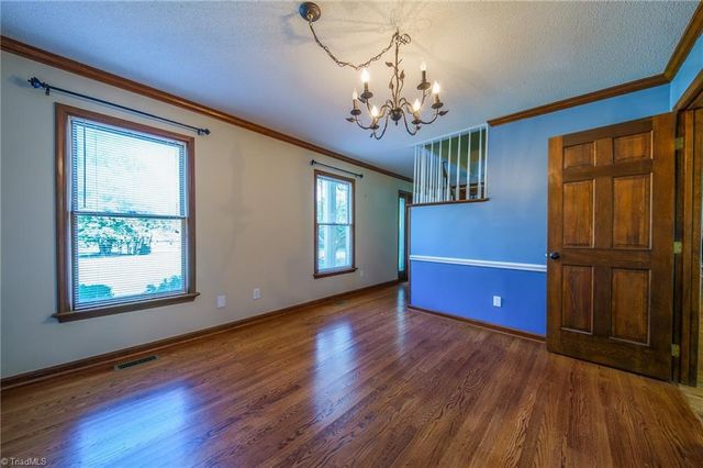 5917 Hickory Grove Road, Greensboro, NC 27409