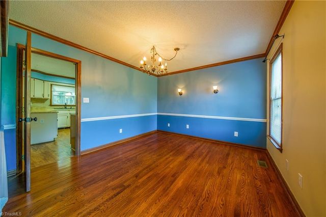 5917 Hickory Grove Road, Greensboro, NC 27409