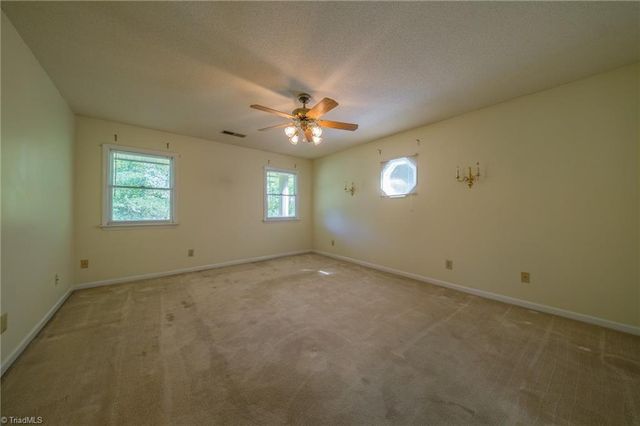 5917 Hickory Grove Road, Greensboro, NC 27409