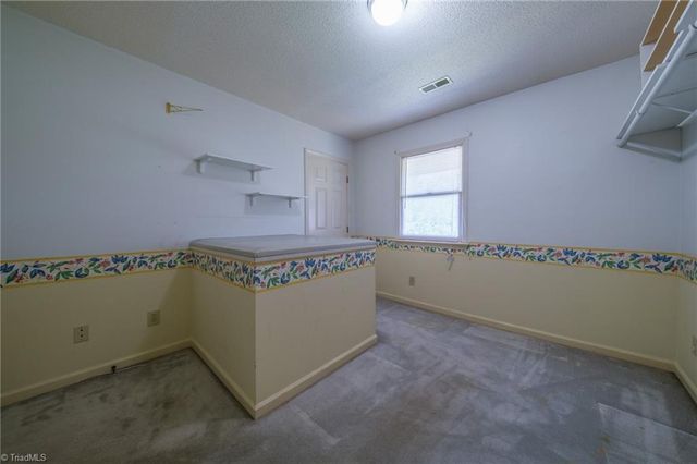 5917 Hickory Grove Road, Greensboro, NC 27409