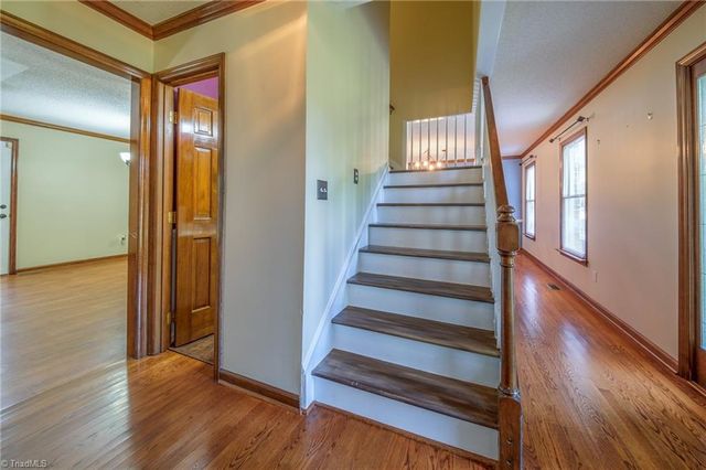 5917 Hickory Grove Road, Greensboro, NC 27409