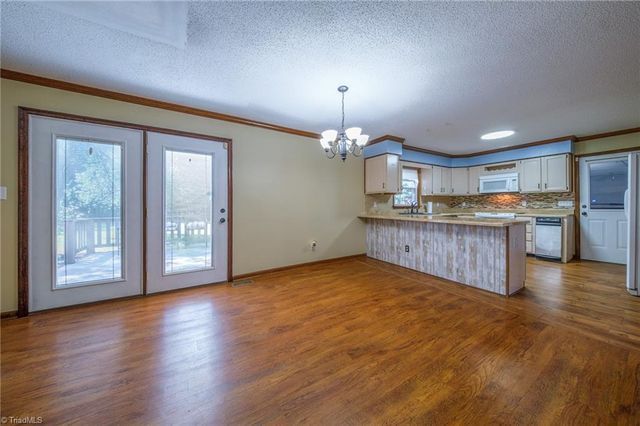 5917 Hickory Grove Road, Greensboro, NC 27409