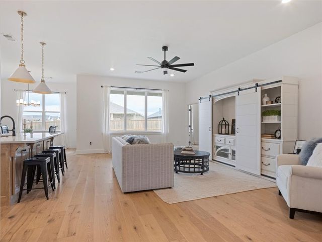 12737 NW 2nd Street, Yukon, OK 73099