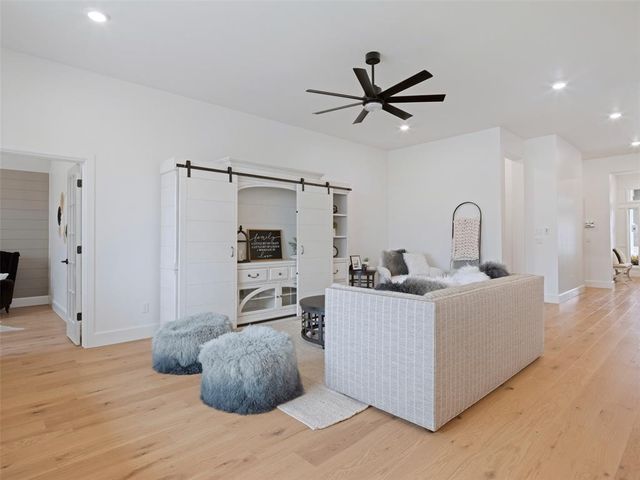 12737 NW 2nd Street, Yukon, OK 73099