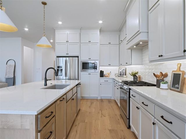 12737 NW 2nd Street, Yukon, OK 73099