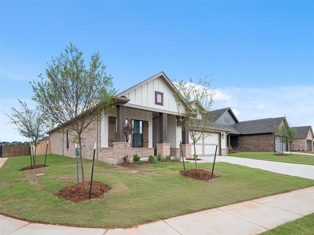 12737 NW 2nd Street, Yukon, OK 73099