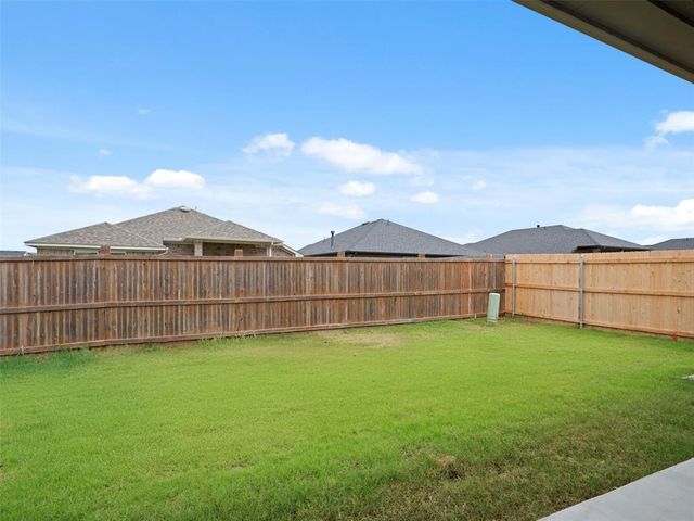12737 NW 2nd Street, Yukon, OK 73099