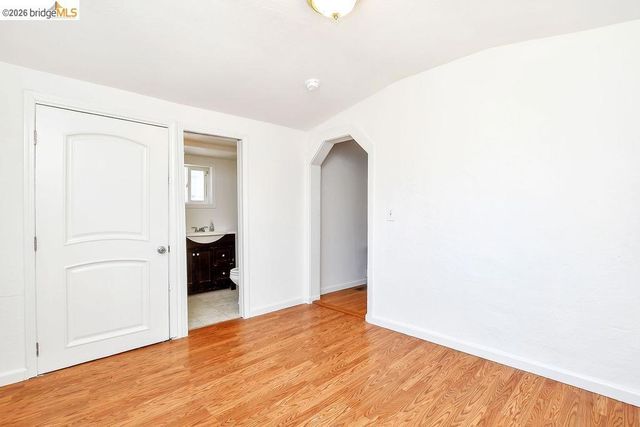 2921 Eastman Ave, Oakland, CA 94619