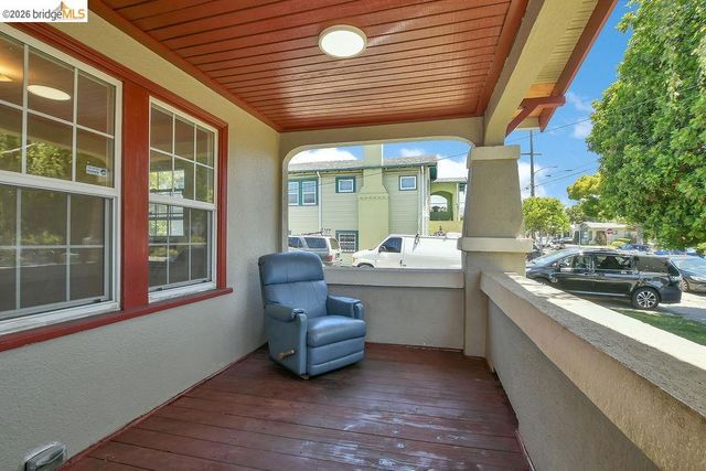 2921 Eastman Ave, Oakland, CA 94619