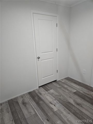 52 Shamrock Dr, Lackawanna, NY 14218