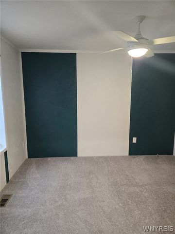 52 Shamrock Dr, Lackawanna, NY 14218