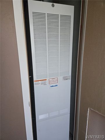 52 Shamrock Dr, Lackawanna, NY 14218