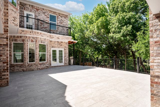 2415 Amberleaf Court, Cedar Hill, TX 75104
