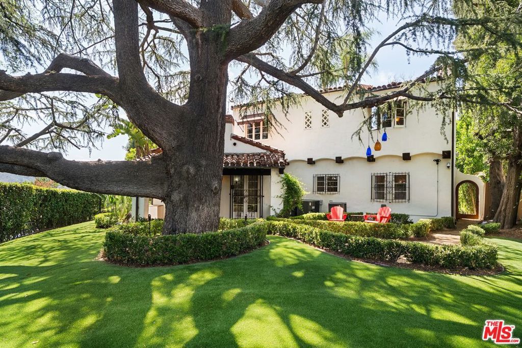 Image 65 of property listing at 3110 La Suvida Drive, Los Angeles, CA 90068