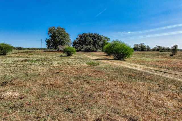 6322 Fm 1370, Washington, TX 77880